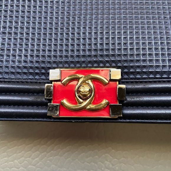 RARE 🦄 🔥 Limited Edition Chanel cube boy bag JUMBO - Picture 6 of 14